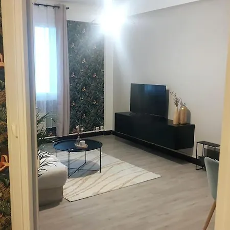 Apartment *cosy* Spacieux * Entree Autonome* Centrale* *