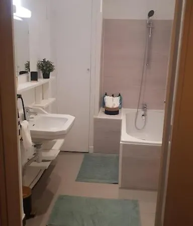 *cosy* Spacieux * Entree Autonome* Centrale* Apartment Avignon